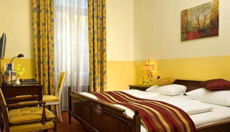 Grand City Hotel Berlin Zentrum Bagian luar foto