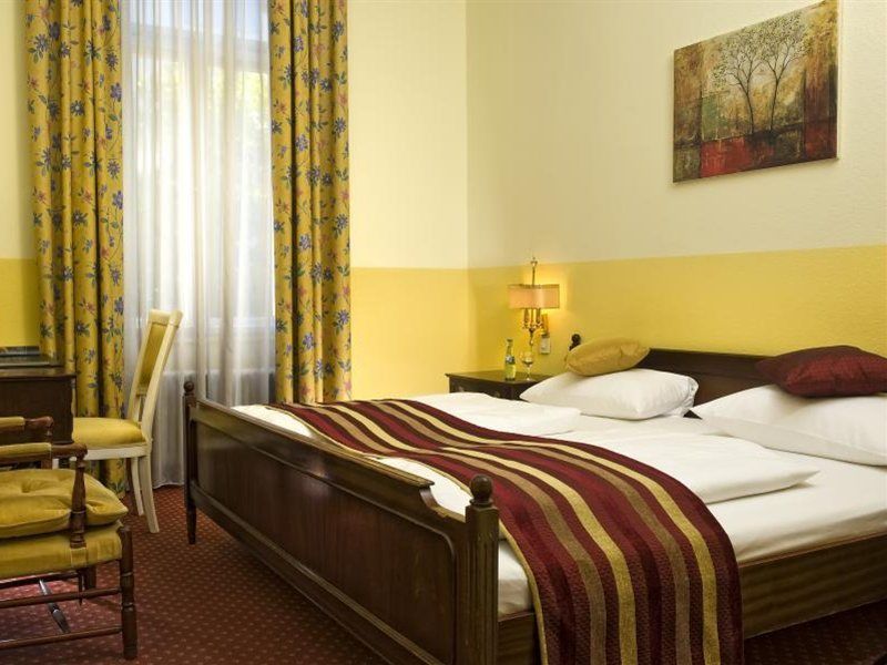 Grand City Hotel Berlin Zentrum Bagian luar foto